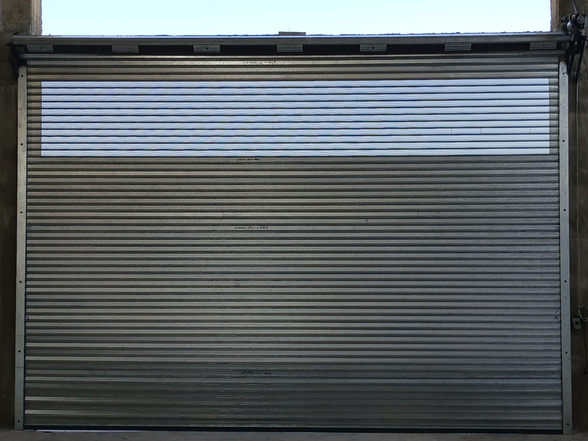 Cortina comercial interior